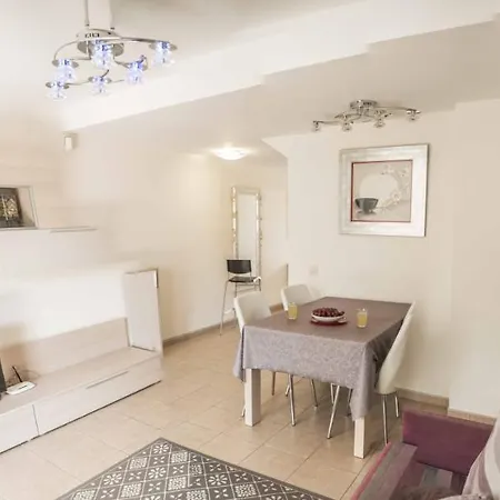 Townhouse Oasis Fañabe With 3 Bedrooms&ac, Mir150