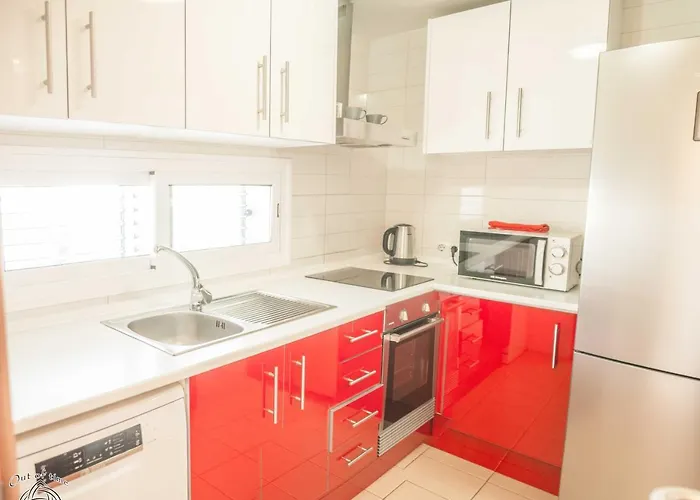 Townhouse Oasis Fanabe With 3 Bedrooms And Ac, Mir150 Apartmán