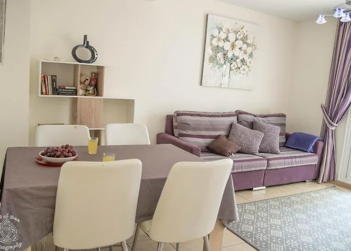 Apartmán Townhouse Oasis Fanabe With 3 Bedrooms And Ac, Mir150