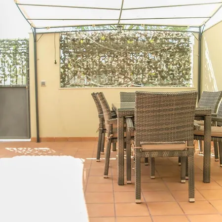 Townhouse Oasis Fanabe With 3 Bedrooms And Ac, Mir150 אדחה
