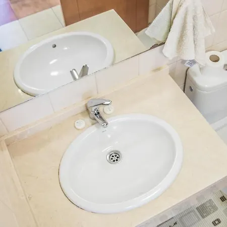 Townhouse Oasis Fanabe With 3 Bedrooms And Ac, Mir150 * אדחה