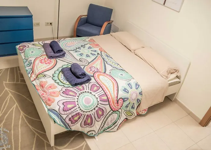 Townhouse Oasis Fanabe With 3 Bedrooms And Ac, Mir150 아데제