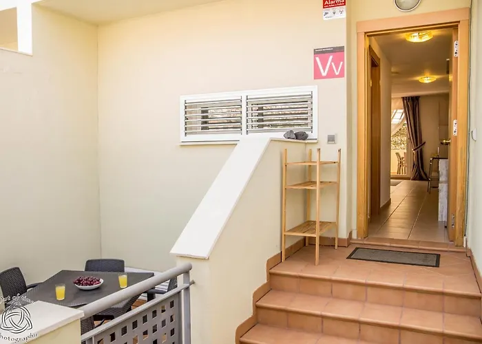 Townhouse Oasis Fanabe With 3 Bedrooms And Ac, Mir150 아데제